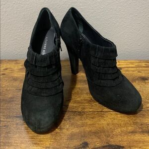 Gianni Bini black suede heeled booties Size 7.5